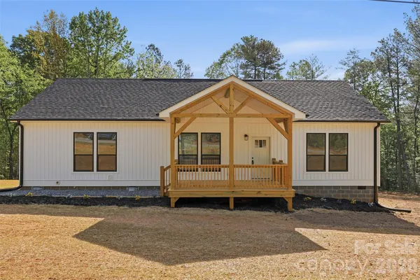 $360,000 | 245 White Point Lane, Taylorsville, NC 28681