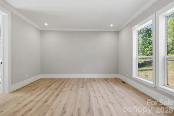 $360,000 | 245 White Point Lane, Taylorsville, NC 28681