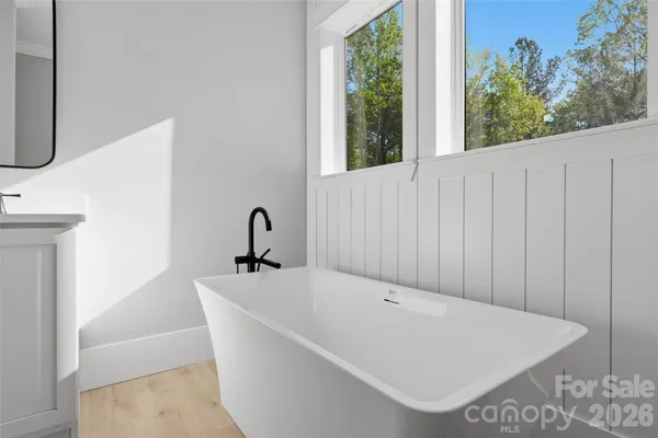 $360,000 | 245 White Point Lane, Taylorsville, NC 28681