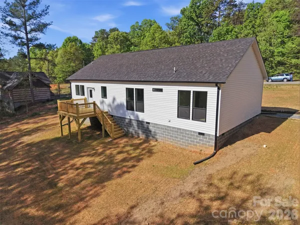 $360,000 | 245 White Point Lane, Taylorsville, NC 28681