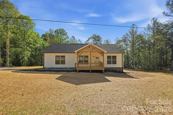$360,000 | 245 White Point Lane, Taylorsville, NC 28681