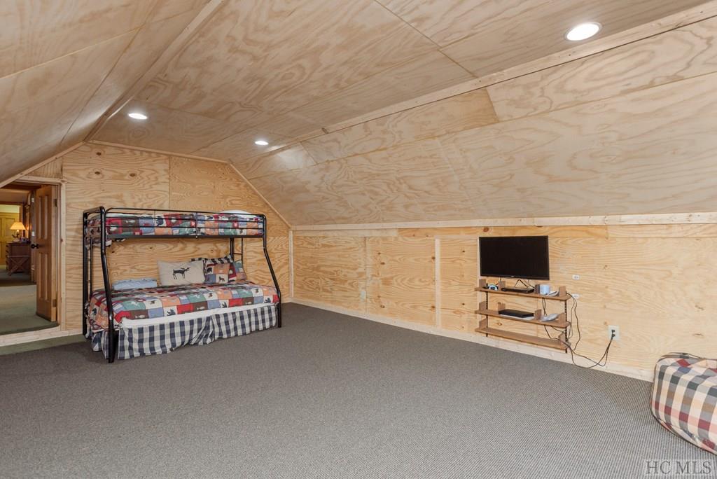 2101 Falcon Ridge Highlands, NC 28741 - Photo 43 of 60 Gallery Image 43