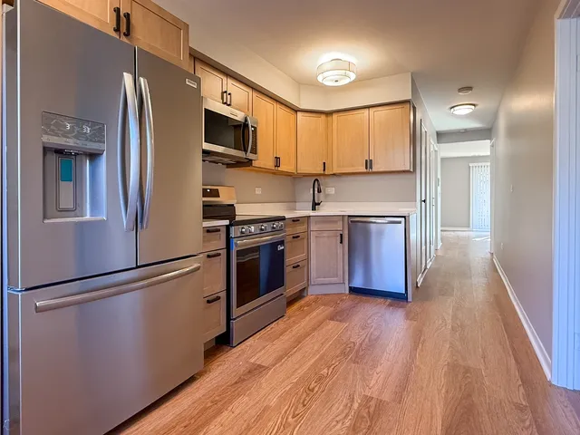 $227,000 | 9724 Bianco Terrace, Unit A, Des Plaines, IL 60016