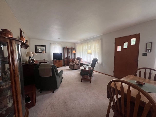 405 South Clinton Street Clinton, IL 61727 - Photo 6 of 38 Gallery Image 6