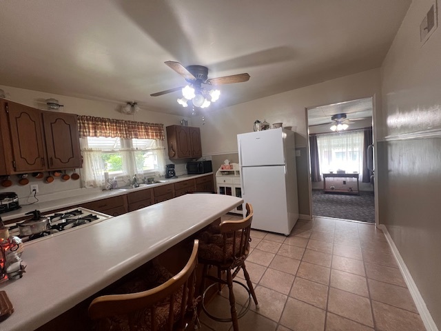 405 South Clinton Street Clinton, IL 61727 - Photo 8 of 38 Gallery Image 8