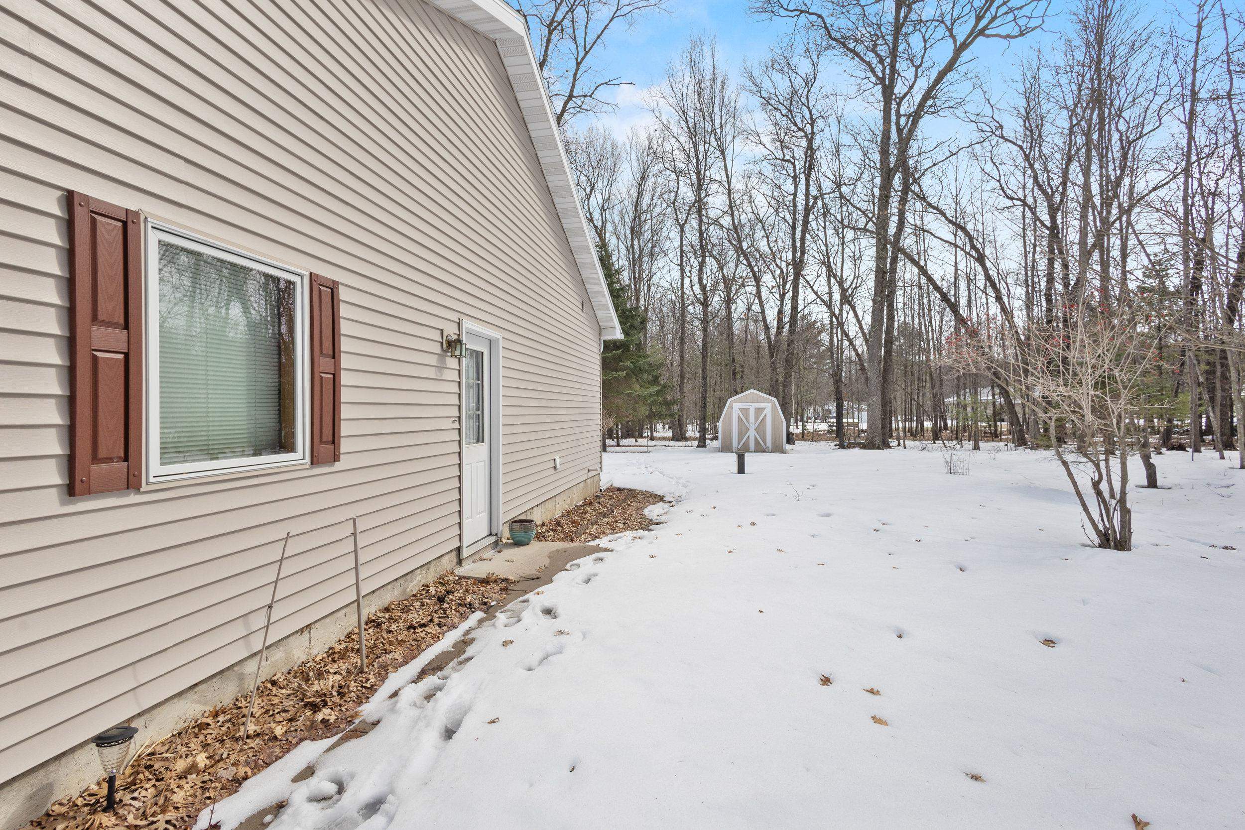 N3236 Kozuzek Road Peshtigo, WI 54157 - Photo 34 of 52