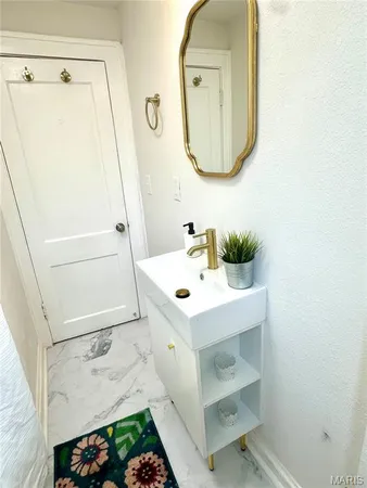 $674,900 | 5345 Quincy Street, St. Louis, MO 63109