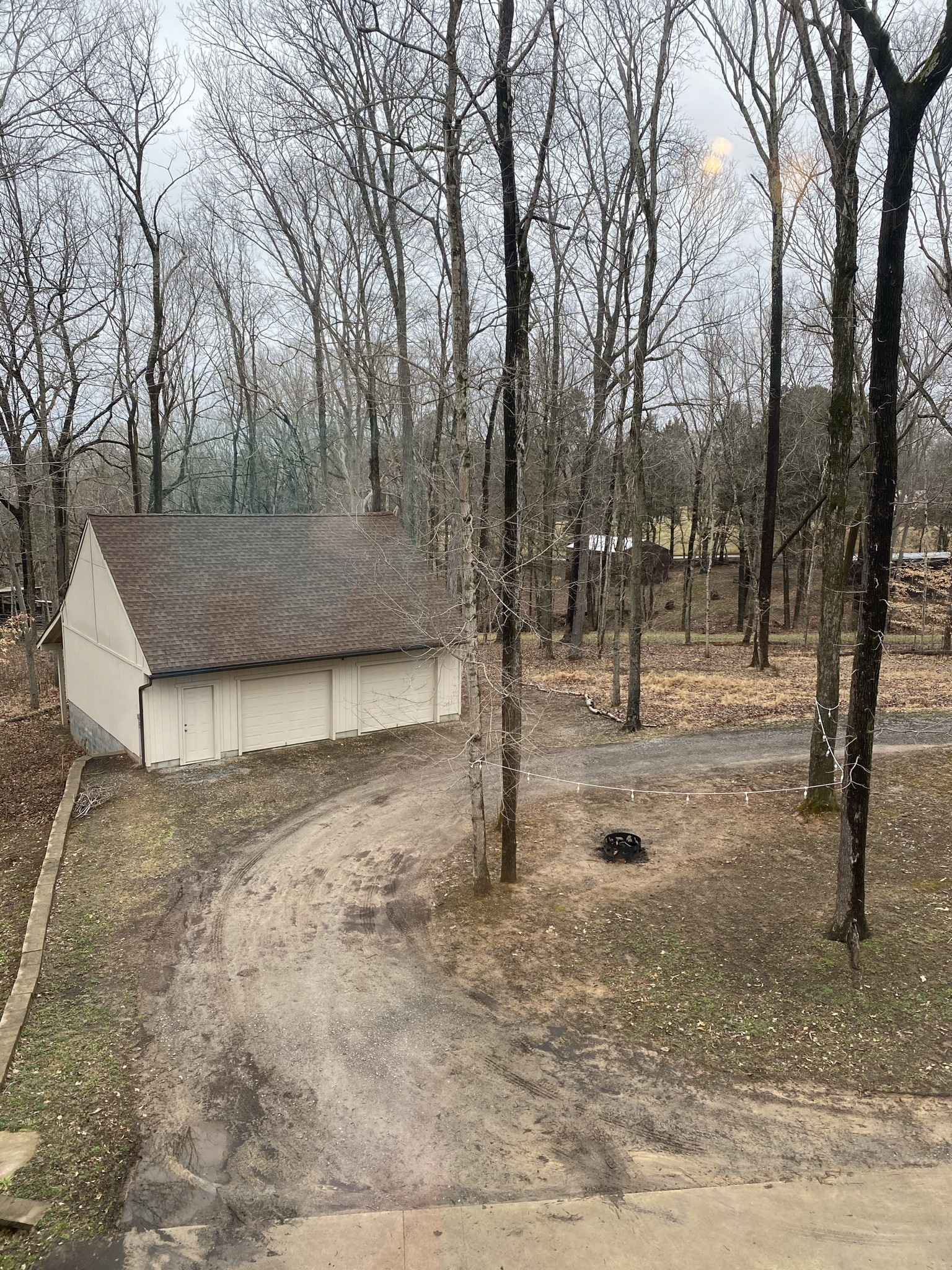 1652 Gratton Road Clarksville, TN 37043 - Photo 14 of 25 a view of a yard with trees