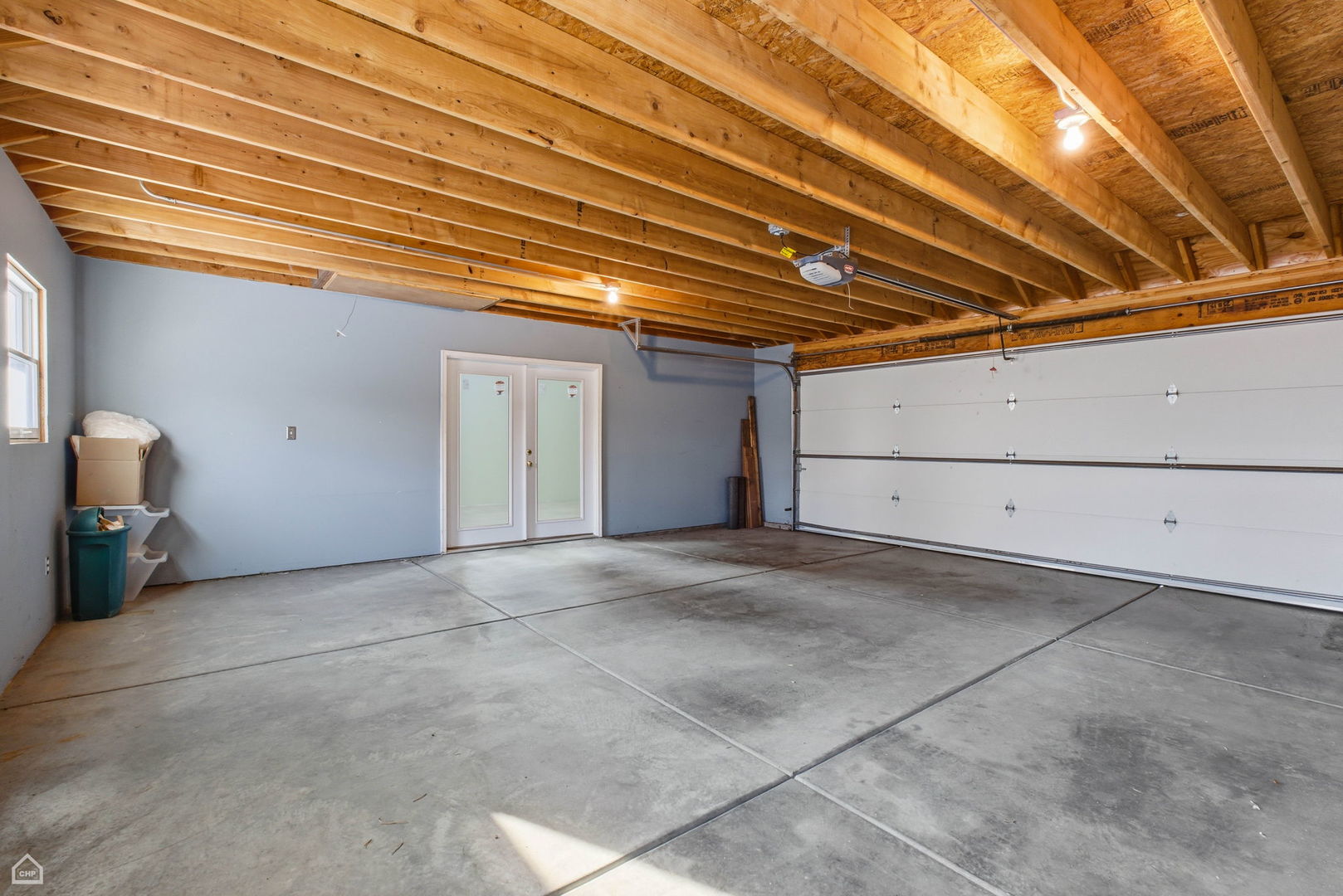 3814 North Mozart Street Chicago, IL 60618 - Photo 29 of 37 a view of a garage