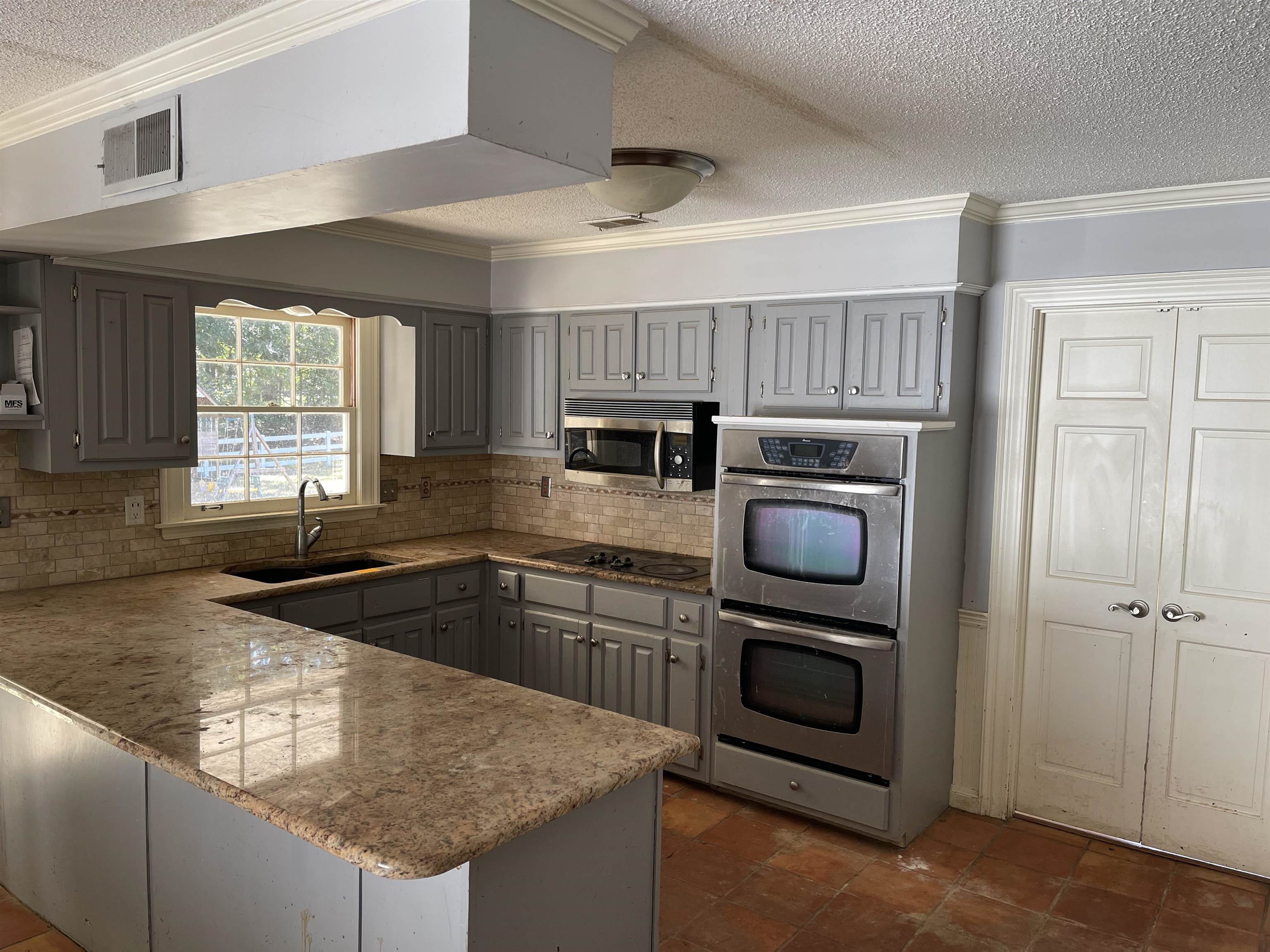 9220 Davies Plantation Road Bartlett, TN 38133 - Photo 8 of 19