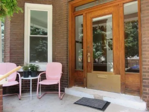 $1,750 | 2257 North Springfield Avenue, Unit 1F, Chicago, IL 60647