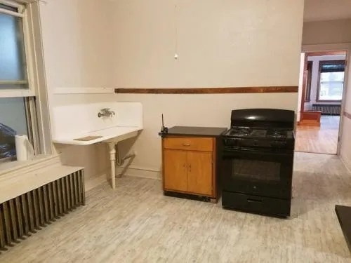 $1,750 | 2257 North Springfield Avenue, Unit 1F, Chicago, IL 60647
