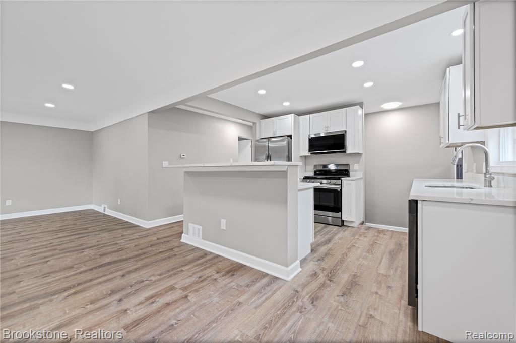 9025 Appleton Redford, MI 48239 - Photo 6 of 20 Gallery Image 6