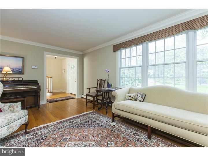 19 Poor Farm Road Pennington, NJ 08534 - Photo 6 of 25 Living Room
