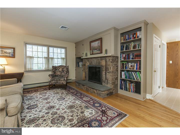 19 Poor Farm Road Pennington, NJ 08534 - Photo 8 of 25
