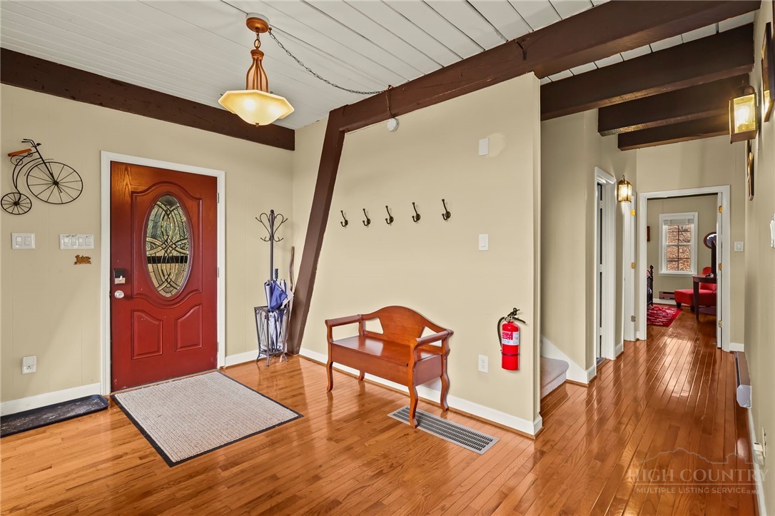 207 Pinnacle Ridge Road Beech Mountain, NC 28604 - Photo 10 of 45 Gallery Image 10