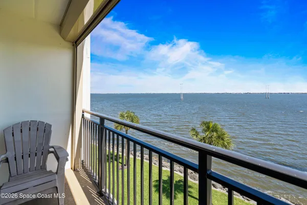 $1,900 | 3901 Dixie Highway Northeast, Unit 405, Palm Bay, FL 32905