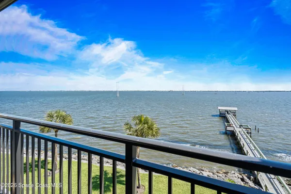 $1,900 | 3901 Dixie Highway Northeast, Unit 405, Palm Bay, FL 32905