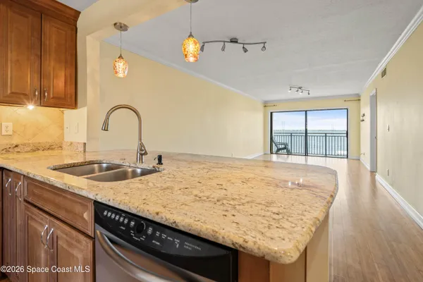$1,900 | 3901 Dixie Highway Northeast, Unit 405, Palm Bay, FL 32905
