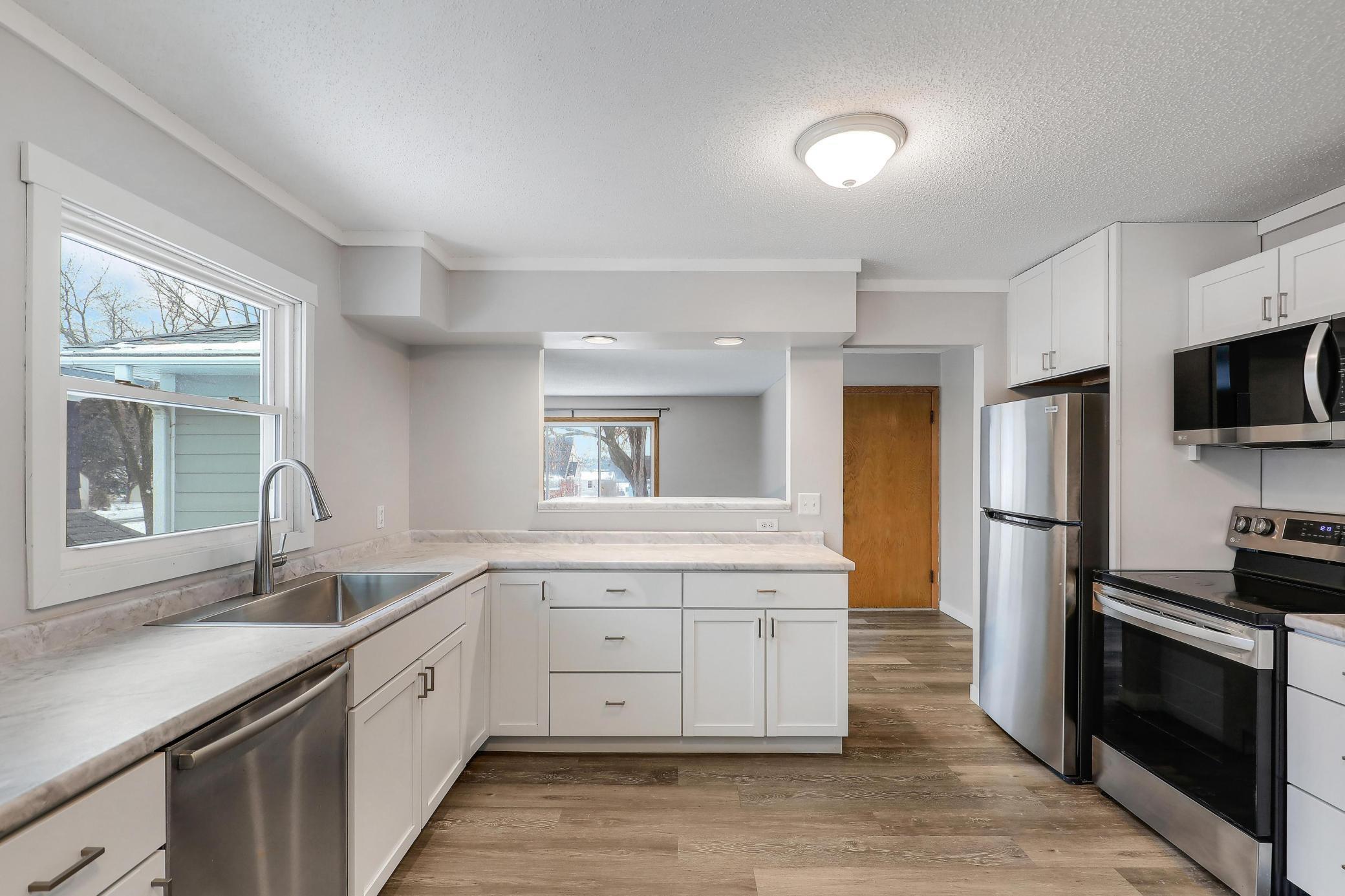 3279 Library Lane St. Louis Park, MN 55426 - Photo 8 of 56