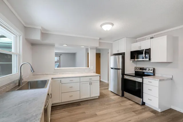 $659,900 | 3279 Library Lane, St. Louis Park, MN 55426