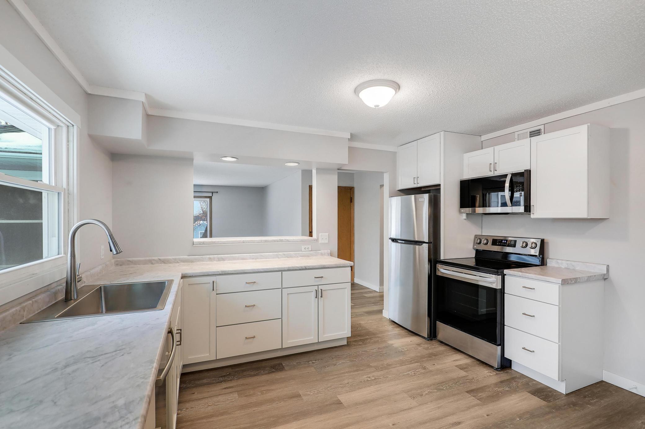 3279 Library Lane St. Louis Park, MN 55426 - Photo 9 of 56