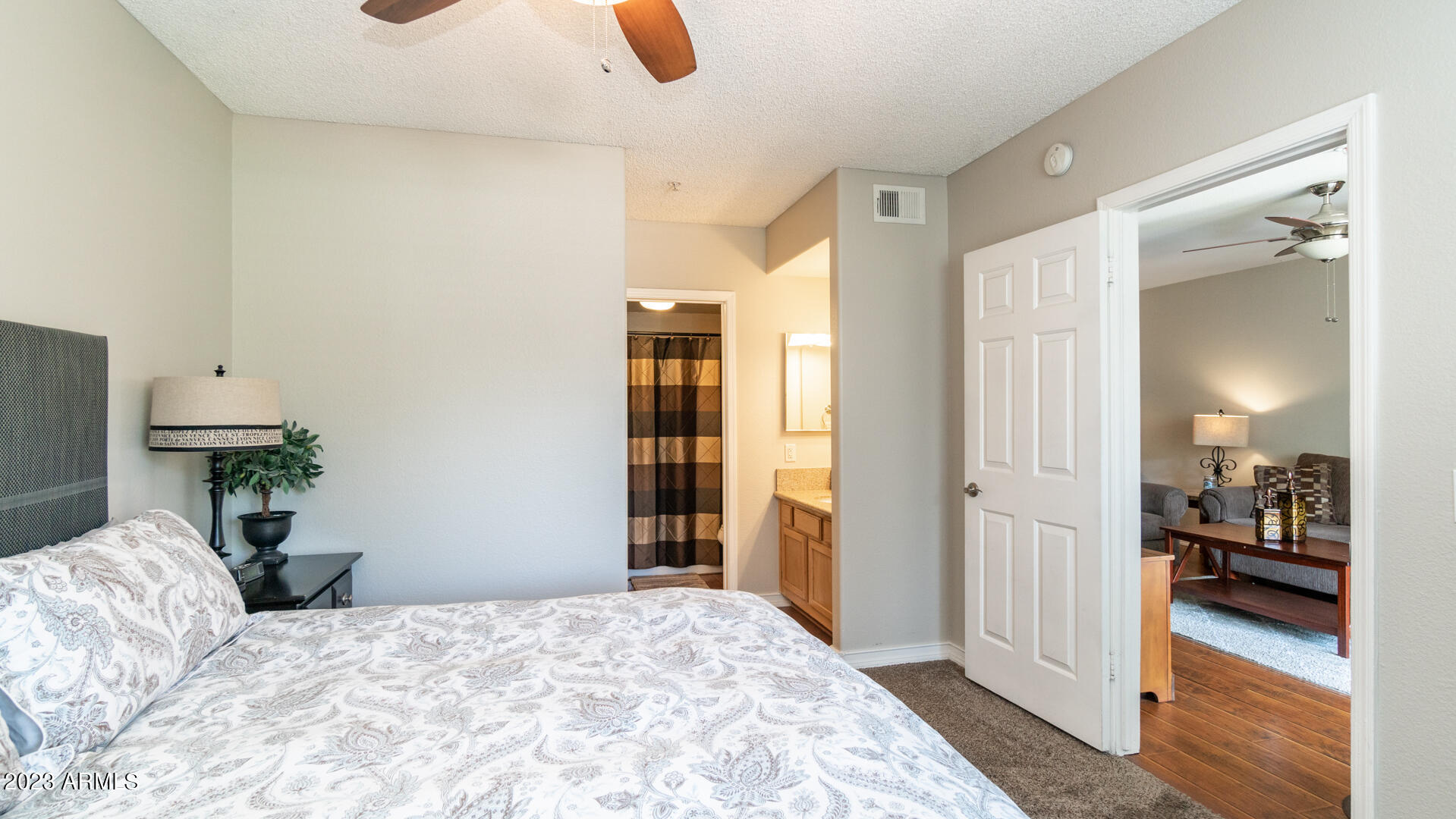 1825 West Ray Road, Unit 1059 Chandler, AZ 85224 - Photo 12 of 48 Owners_Suite_and_Bath (1)