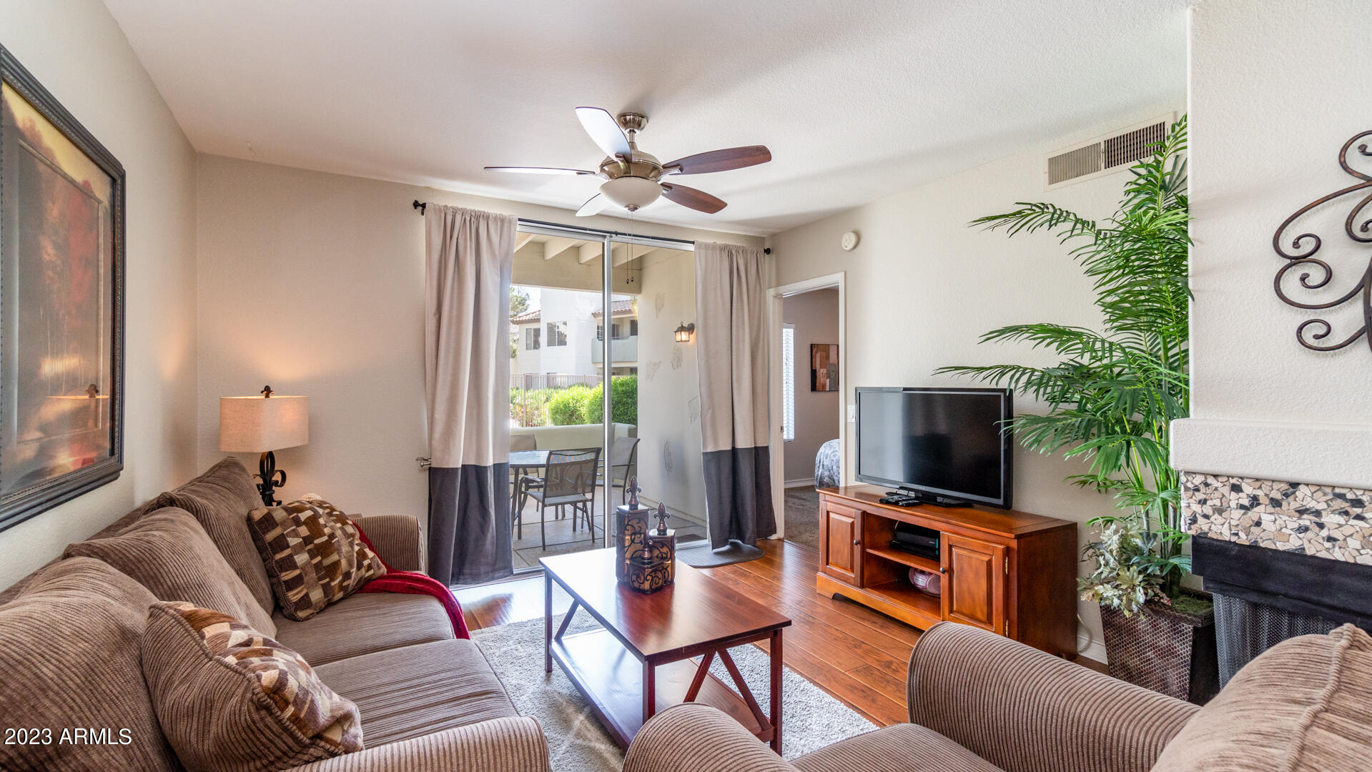 1825 West Ray Road, Unit 1059 Chandler, AZ 85224 - Photo 5 of 48 Family Room (5)