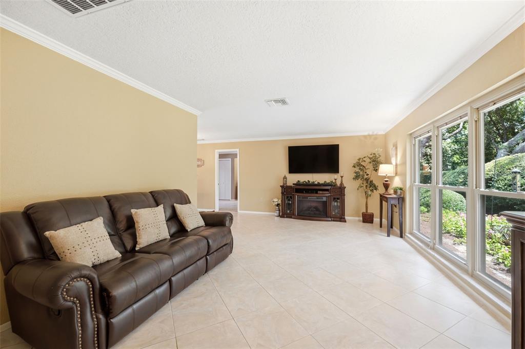 6403 Chiswick Court New Port Richey, FL 34655 - Photo 10 of 86