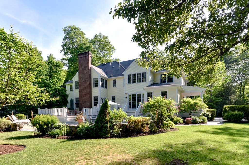 128 Dover Road Wellesley, MA 02482 - Photo 22 of 30 Gallery Image 22