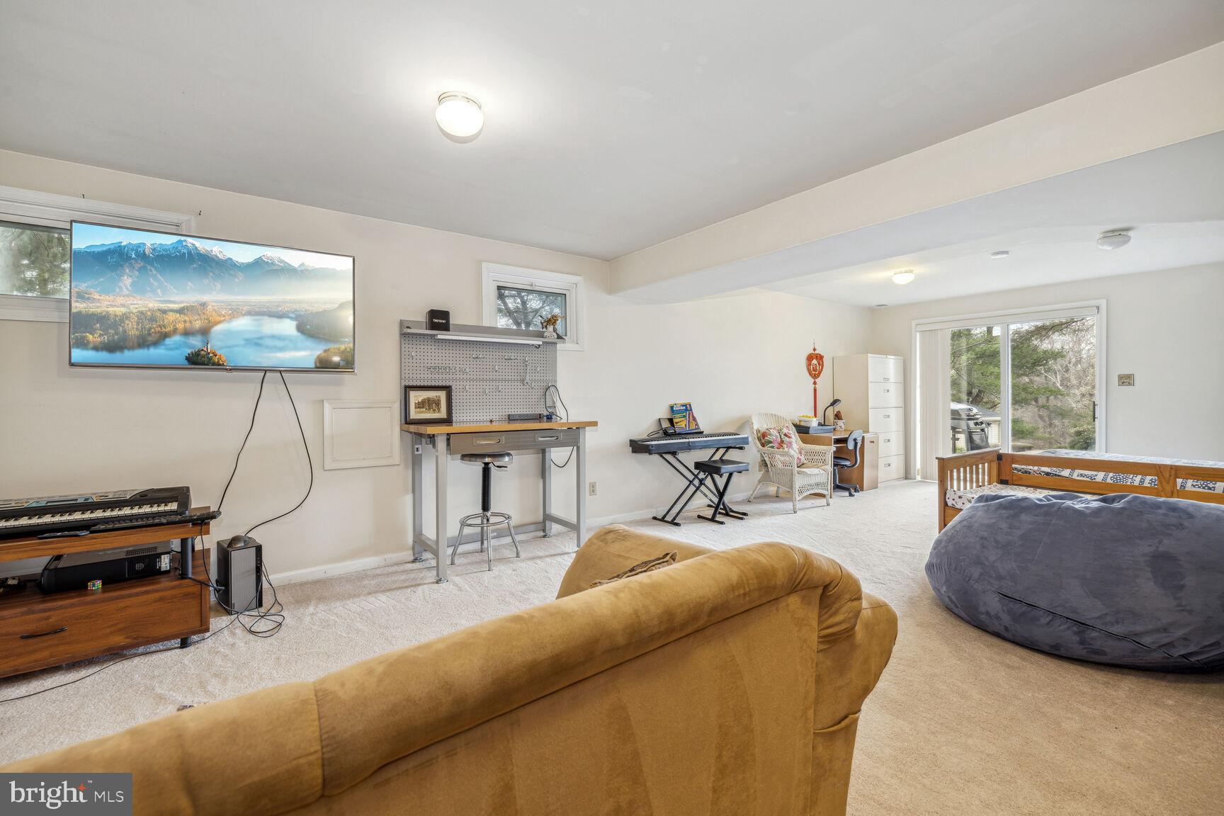 13303 Query Mill Road North Potomac, MD 20878 - Photo 29 of 42 Sliders to rear yard