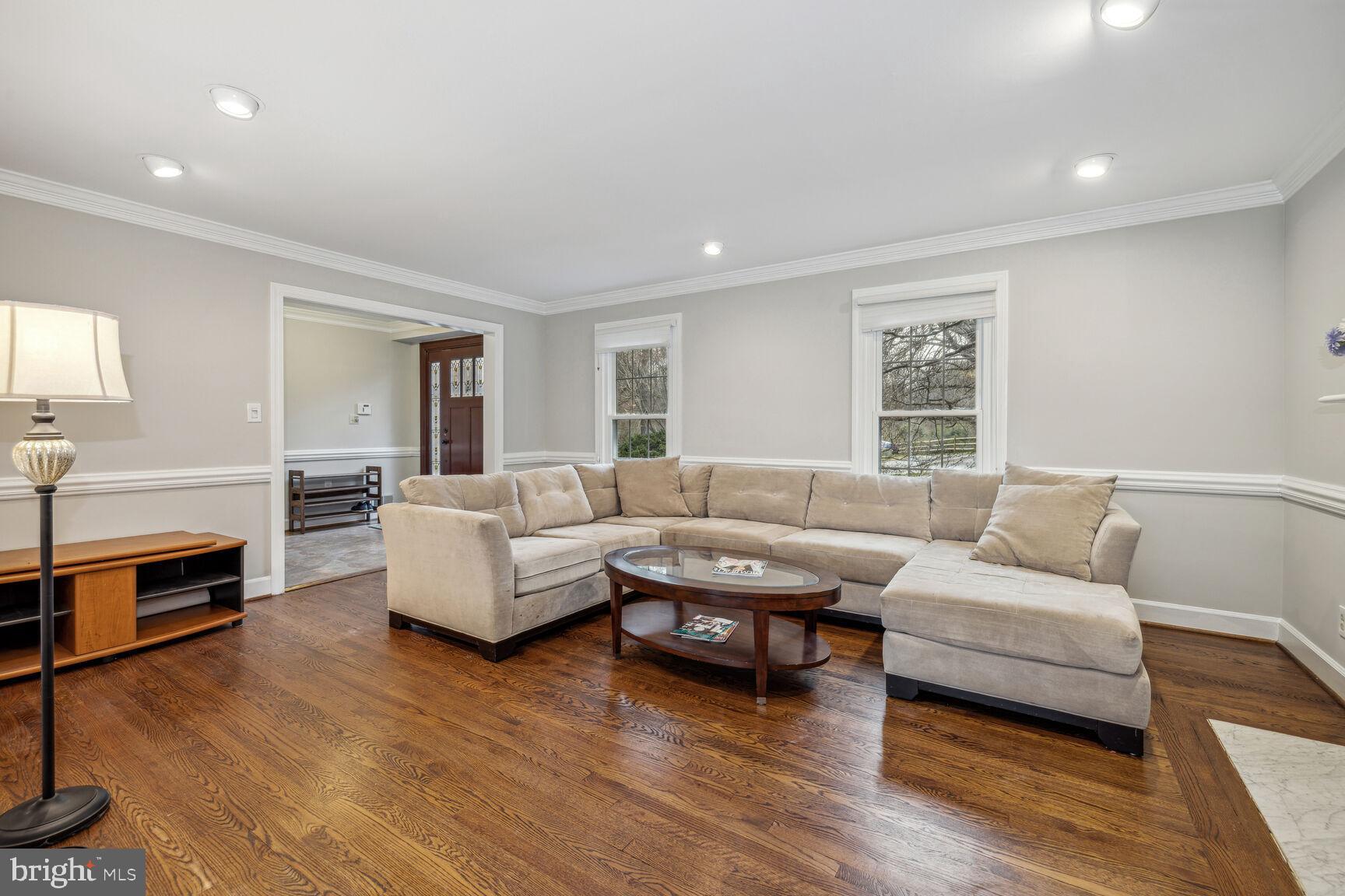 13303 Query Mill Road North Potomac, MD 20878 - Photo 7 of 42 Recessed lighting