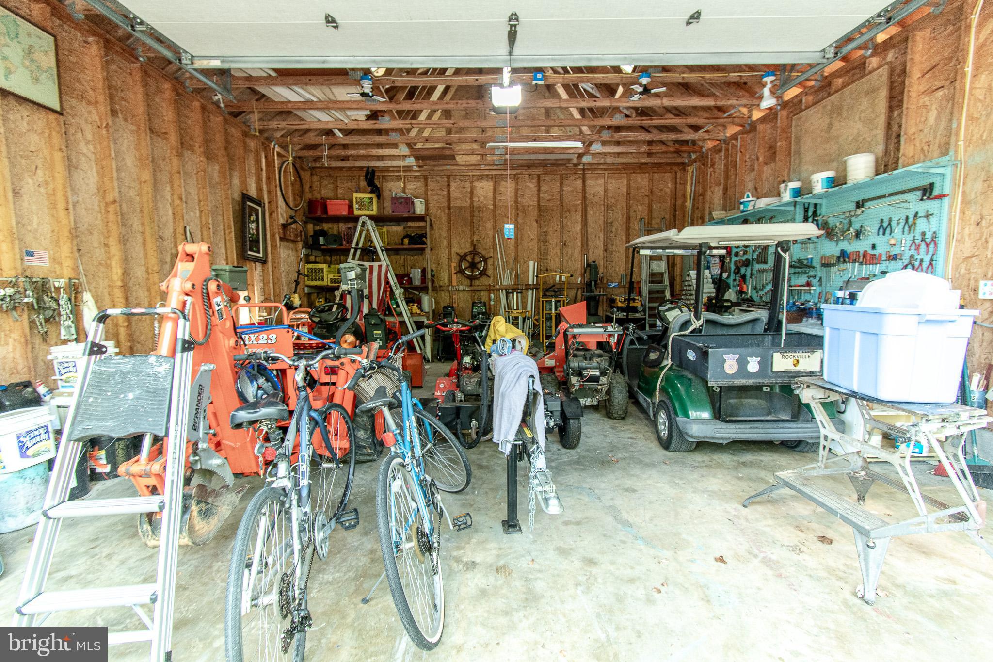 6271 Neavitt Manor Road Neavitt, MD 21652 - Photo 37 of 41 Garage for "toys"