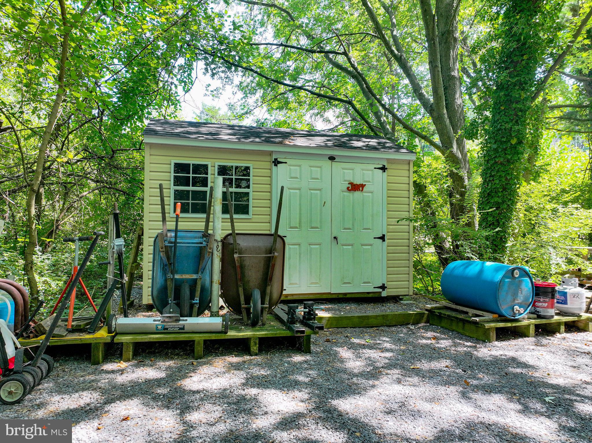 6271 Neavitt Manor Road Neavitt, MD 21652 - Photo 38 of 41 Garden/storage shed
