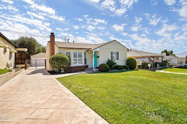 $1,025,000 | 2500 North Lamer Street, Burbank, CA 91504