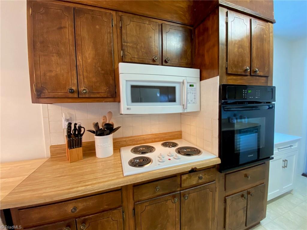 1702 Penny Road High Point, NC 27265 - Photo 19 of 50