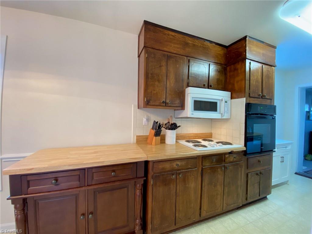 1702 Penny Road High Point, NC 27265 - Photo 21 of 50