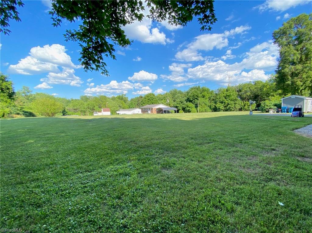 1702 Penny Road High Point, NC 27265 - Photo 4 of 50