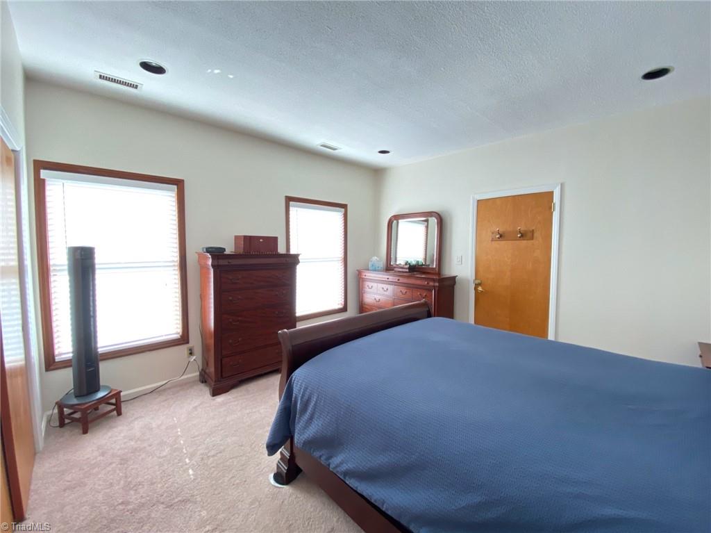 1702 Penny Road High Point, NC 27265 - Photo 33 of 50