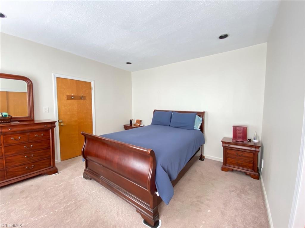 1702 Penny Road High Point, NC 27265 - Photo 34 of 50