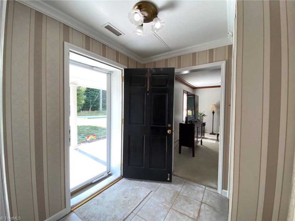 1702 Penny Road High Point, NC 27265 - Photo 8 of 50
