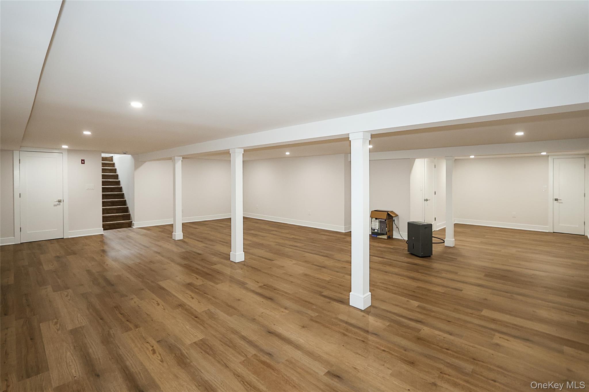 224 Hungry Harbor Road Valley Stream, NY 11581 - Photo 19 of 25