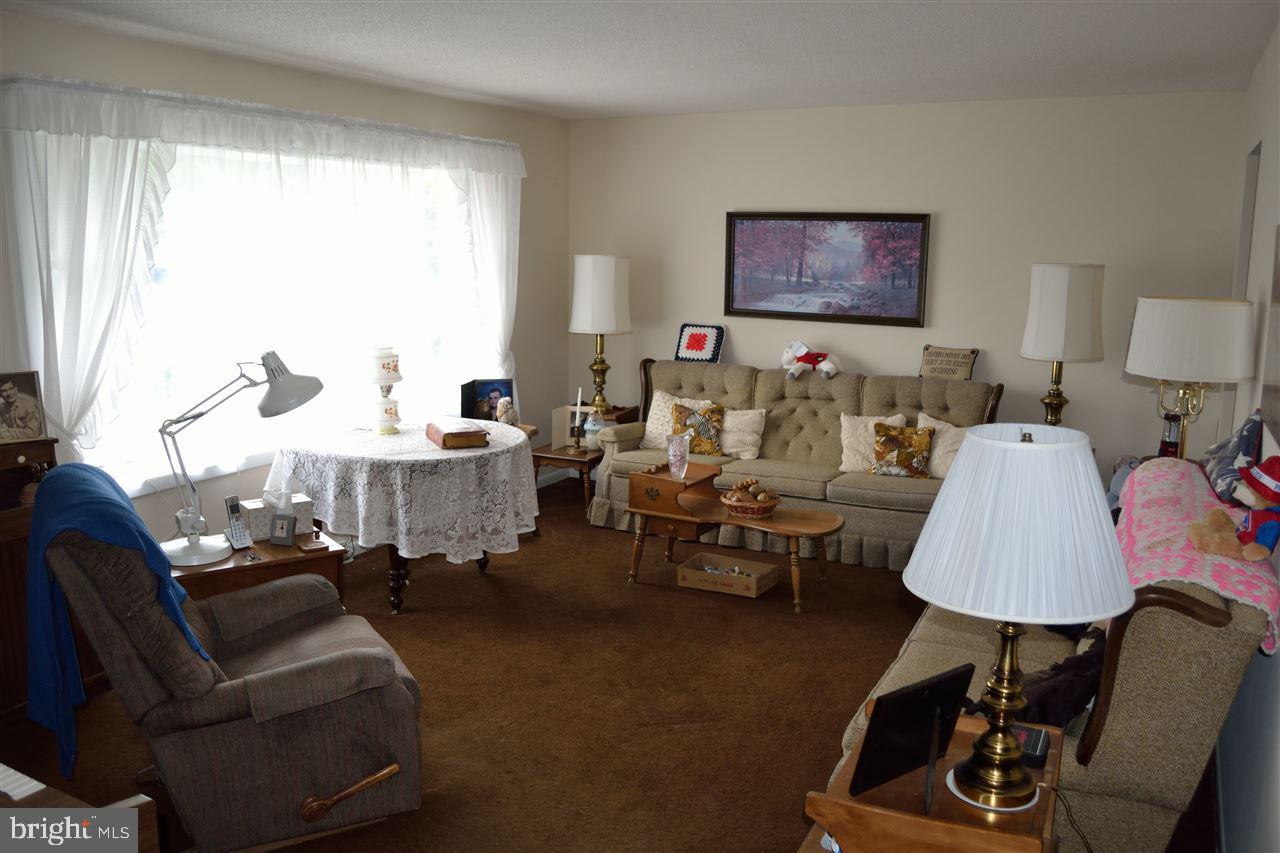 2168 Croyden Road York, PA 17408 - Photo 3 of 22