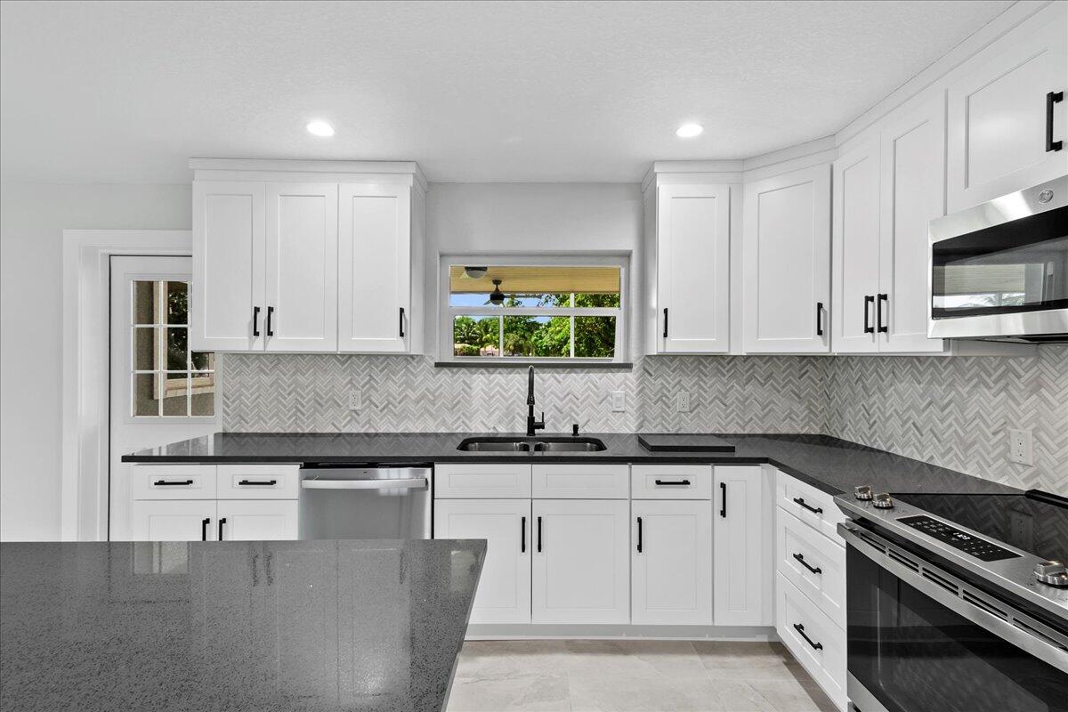 1300 West Chandler Road Glen Ridge, FL 33406 - Photo 7 of 34 29-JLC0178