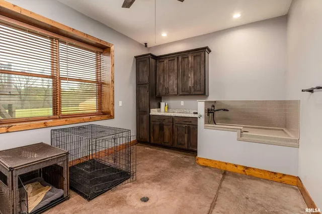 $975,000 | 1651 Sneed Road, Carbondale, IL 62902