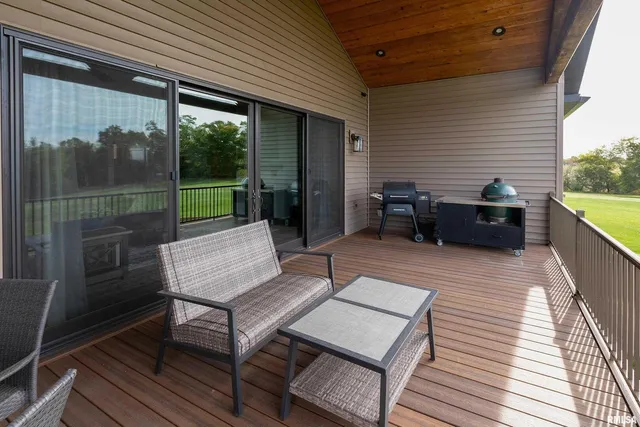 $975,000 | 1651 Sneed Road, Carbondale, IL 62902