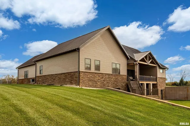 $975,000 | 1651 Sneed Road, Carbondale, IL 62902