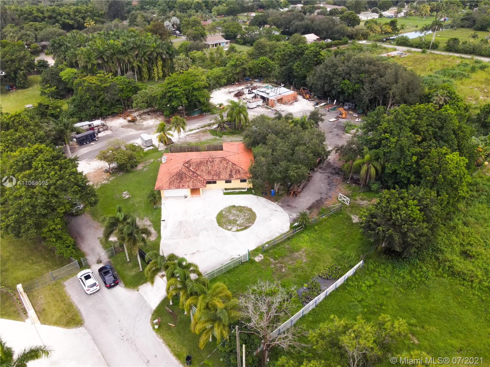 18900 Southwest 56th Street Southwest Ranches, FL 33332 - Photo 12 of 23