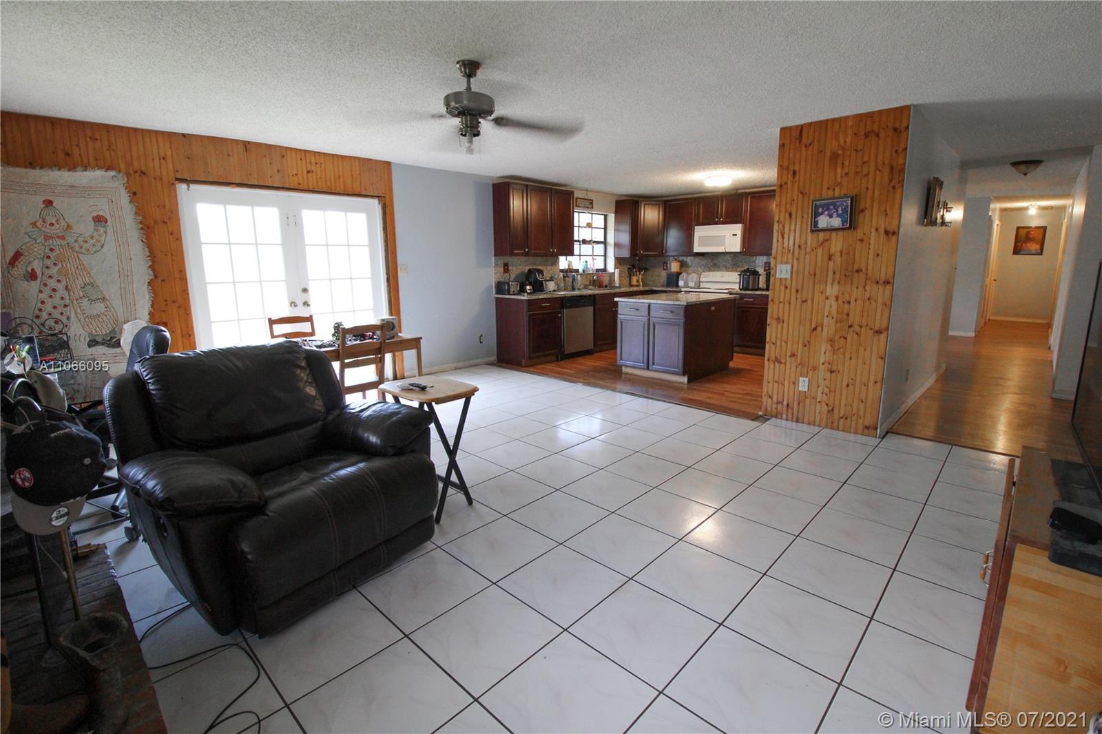 18900 Southwest 56th Street Southwest Ranches, FL 33332 - Photo 13 of 23