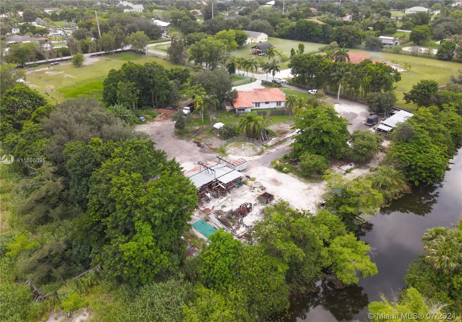 18900 Southwest 56th Street Southwest Ranches, FL 33332 - Photo 3 of 23